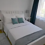 Apartman Hrebet House *