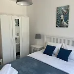 Hrebet House Διαμέρισμα *