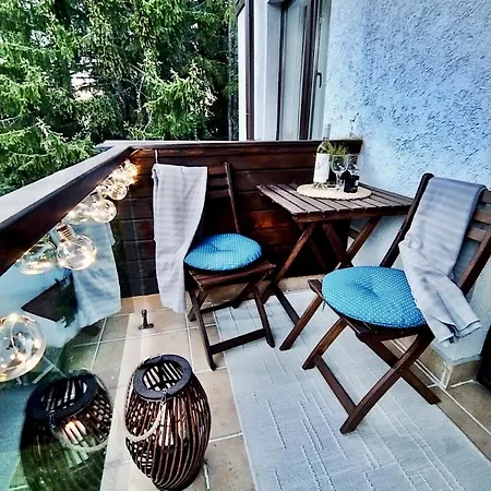 Апартамент Hrebet House *